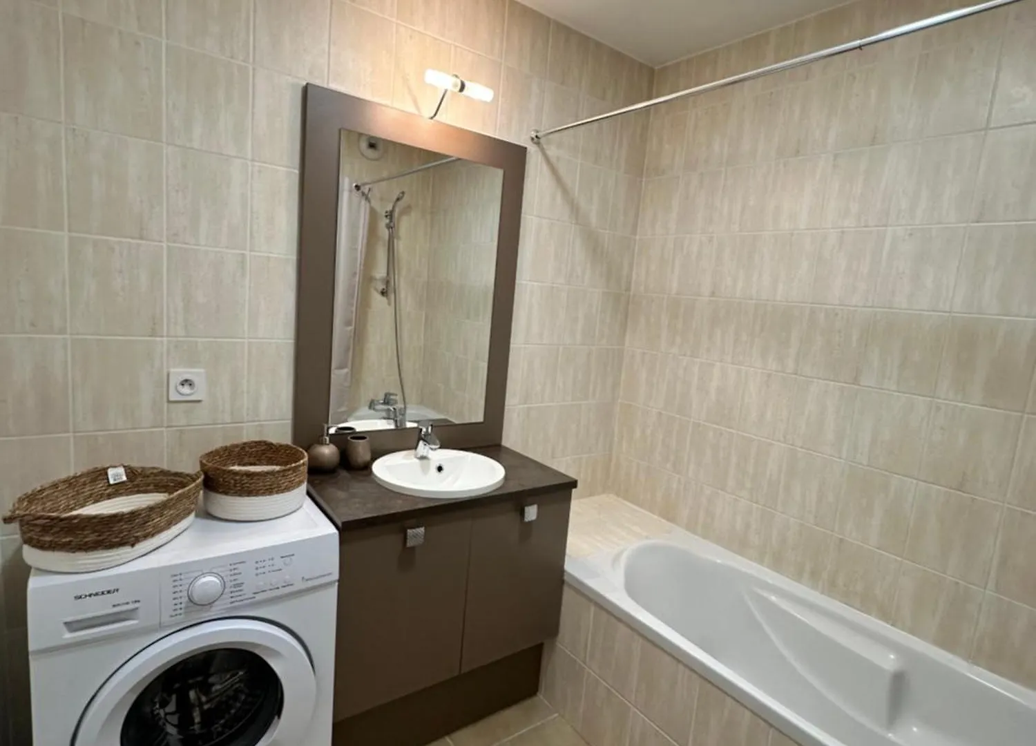 Appartement Annecy Gare 0*,  France